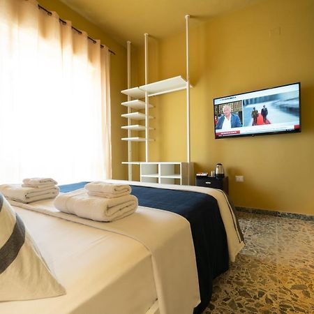 Budget Rooms Sonnino 37 Кальяри Экстерьер фото