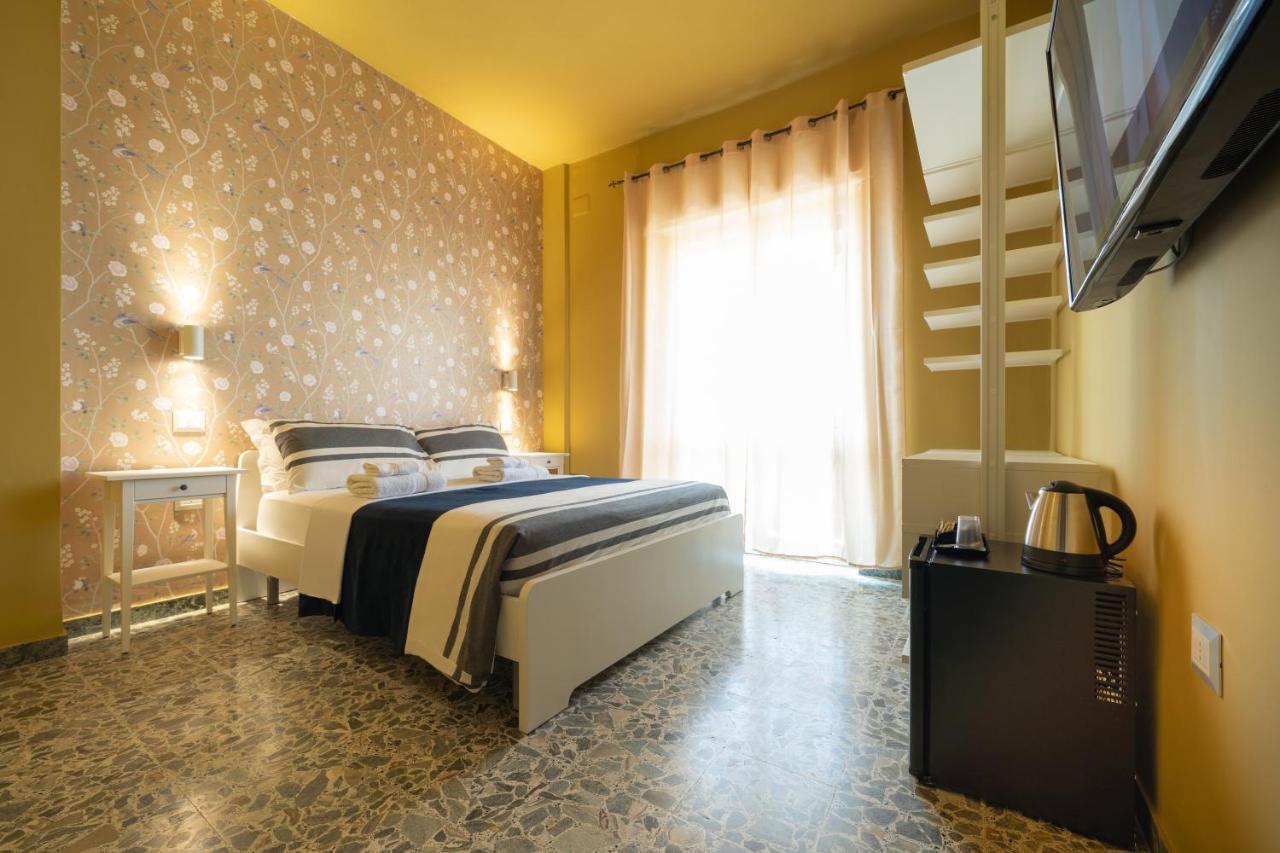 Budget Rooms Sonnino 37 Кальяри Экстерьер фото